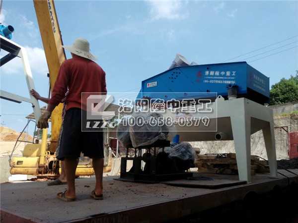 長(zhǎng)沙*六代細(xì)砂回收機(jī)現(xiàn)場(chǎng)圖